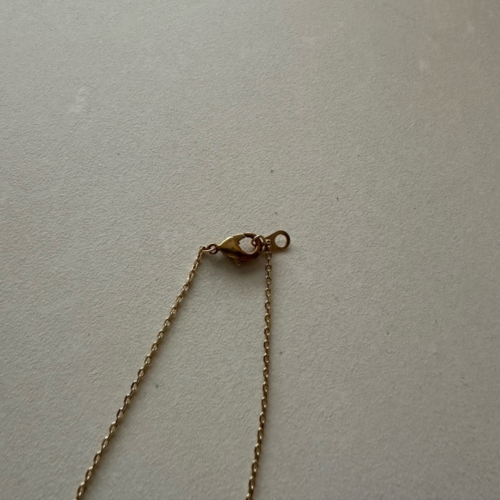 Healing Hand Gold Necklace - Picture 3 of 3